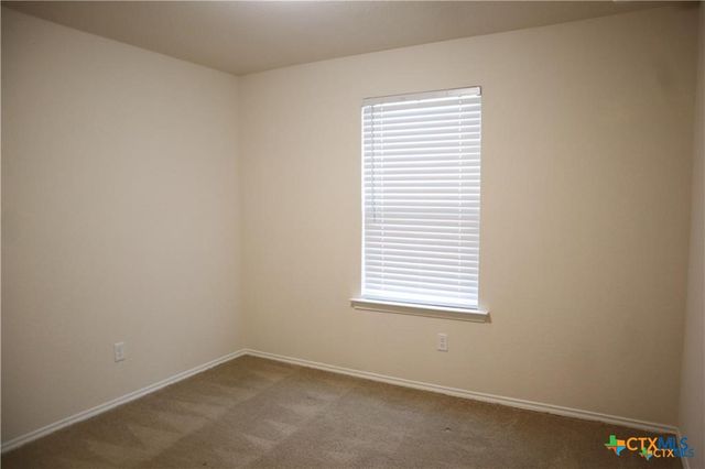 2216 Mayfield Lane, Seguin, TX 78155