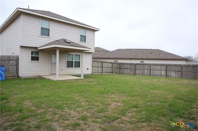2216 Mayfield Lane, Seguin, TX 78155
