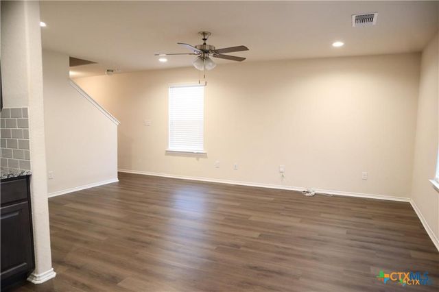 2216 Mayfield Lane, Seguin, TX 78155