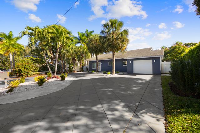 930 NW 4th Court, Boca Raton, FL 33432