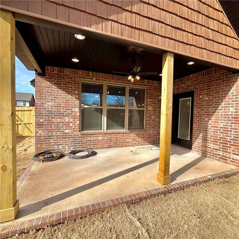 602 Oakley Street, Pea Ridge, AR 72751