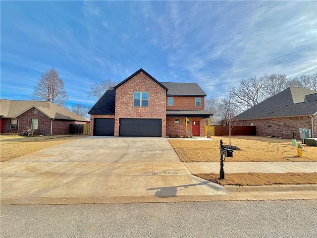 602 Oakley Street, Pea Ridge, AR 72751