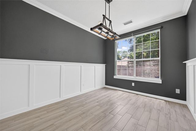 11 Ginger Bay Place, The Woodlands, TX 77382