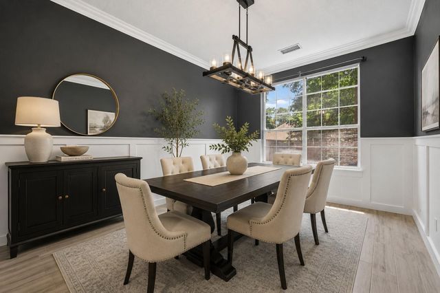 11 Ginger Bay Place, The Woodlands, TX 77382