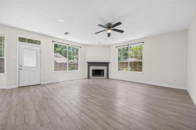 11 Ginger Bay Place, The Woodlands, TX 77382