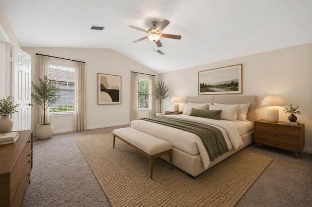 11 Ginger Bay Place, The Woodlands, TX 77382