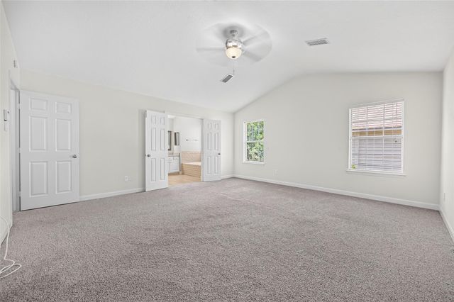11 Ginger Bay Place, The Woodlands, TX 77382