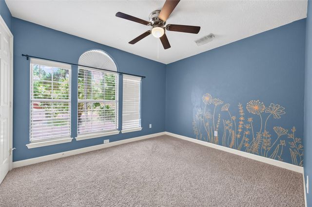 11 Ginger Bay Place, The Woodlands, TX 77382