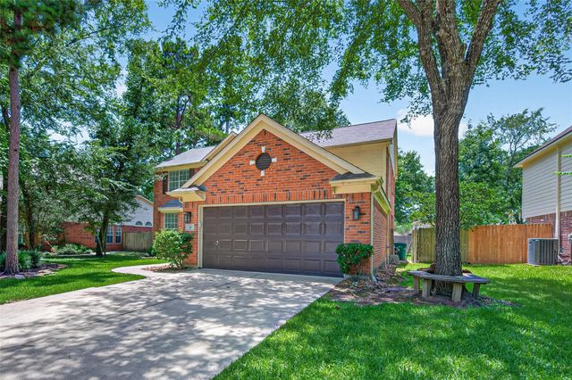 11 Ginger Bay Place, The Woodlands, TX 77382