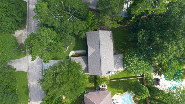 11 Ginger Bay Place, The Woodlands, TX 77382