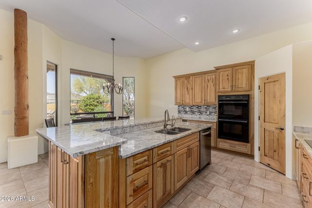 37313 N 16TH Street, Phoenix, AZ 85086