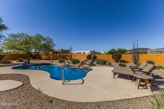 37313 N 16TH Street, Phoenix, AZ 85086
