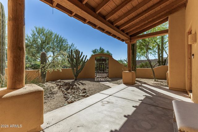 37313 N 16TH Street, Phoenix, AZ 85086