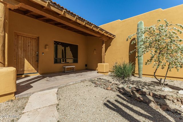 37313 N 16TH Street, Phoenix, AZ 85086