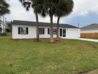 2790 SE Melaleuca Boulevard, Port St Lucie, FL 34952