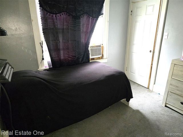 15759 Indiana Street, Detroit, MI 48238