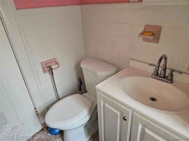 15759 Indiana Street, Detroit, MI 48238