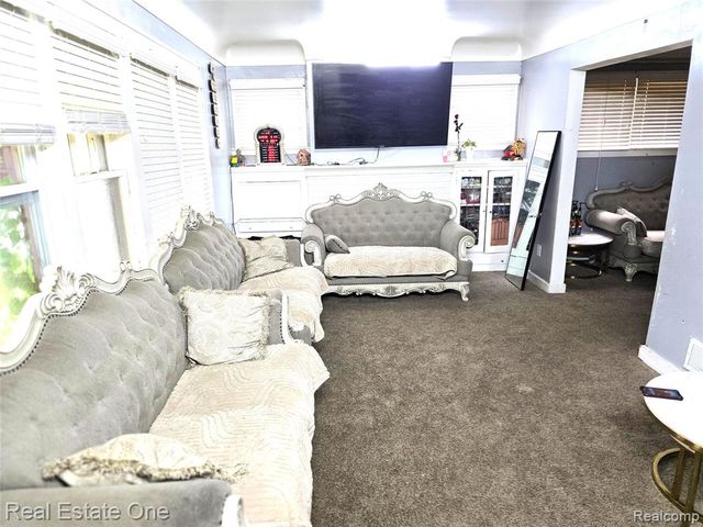 15759 Indiana Street, Detroit, MI 48238