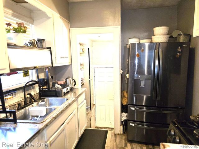15759 Indiana Street, Detroit, MI 48238