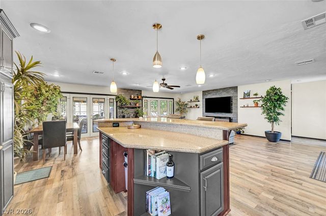 3949 Brighthill Avenue, Las Vegas, NV 89121