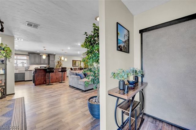 3949 Brighthill Avenue, Las Vegas, NV 89121