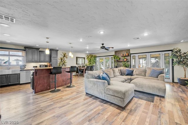 3949 Brighthill Avenue, Las Vegas, NV 89121