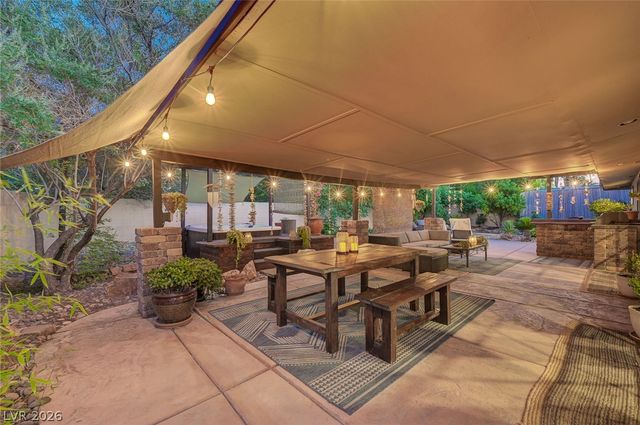 3949 Brighthill Avenue, Las Vegas, NV 89121