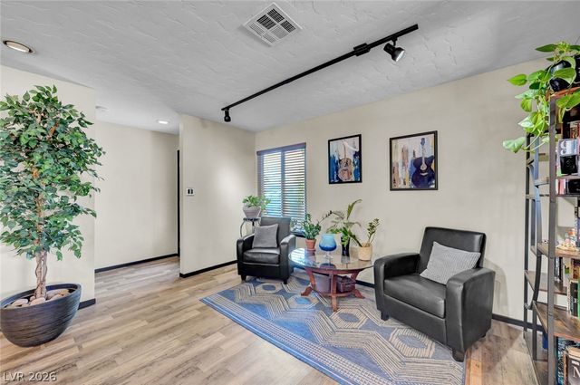 3949 Brighthill Avenue, Las Vegas, NV 89121