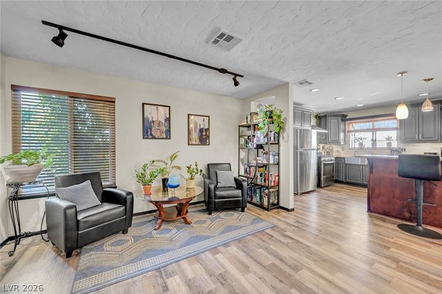 3949 Brighthill Avenue, Las Vegas, NV 89121