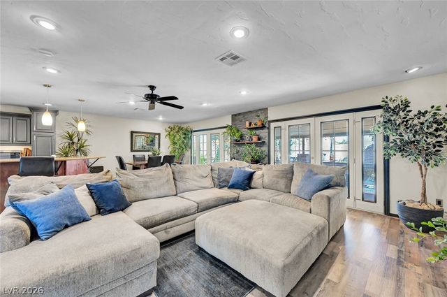 3949 Brighthill Avenue, Las Vegas, NV 89121