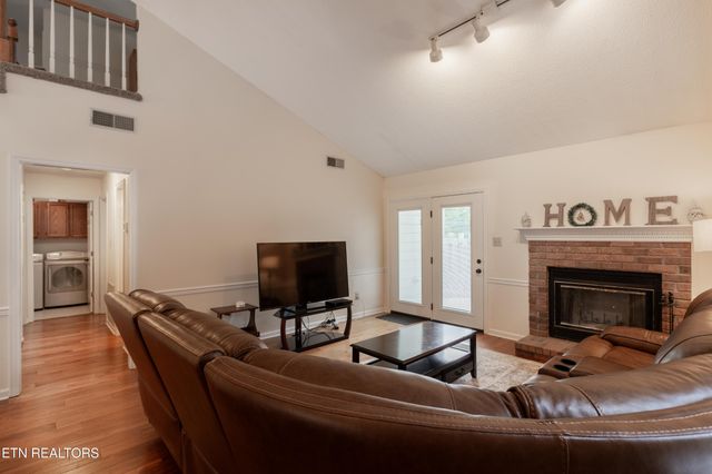 709 Landing Lane, Knoxville, TN 37934