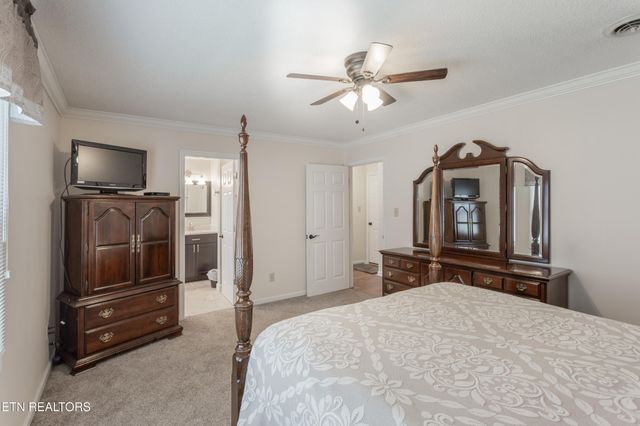 709 Landing Lane, Knoxville, TN 37934