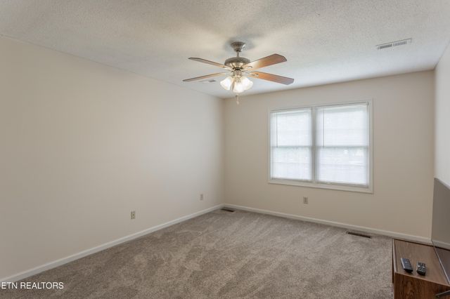 709 Landing Lane, Knoxville, TN 37934