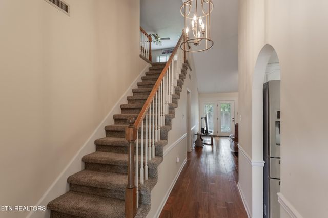 709 Landing Lane, Knoxville, TN 37934