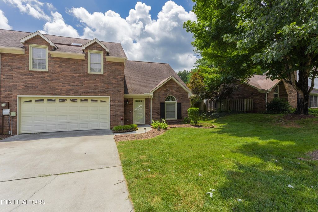 709 Landing Lane, Knoxville, TN 37934