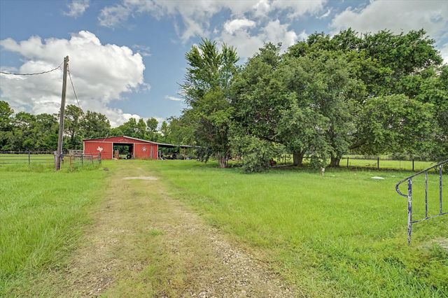 74 County Road 2110, Liberty, TX 77575