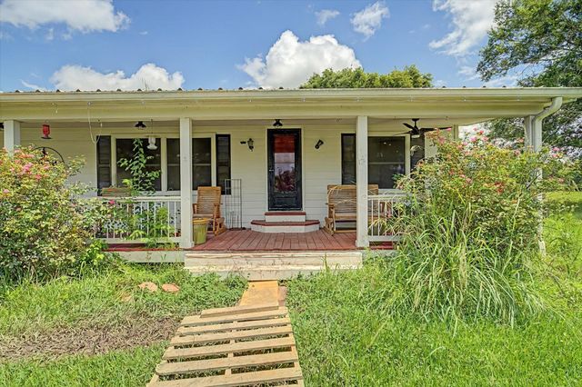 74 County Road 2110, Liberty, TX 77575