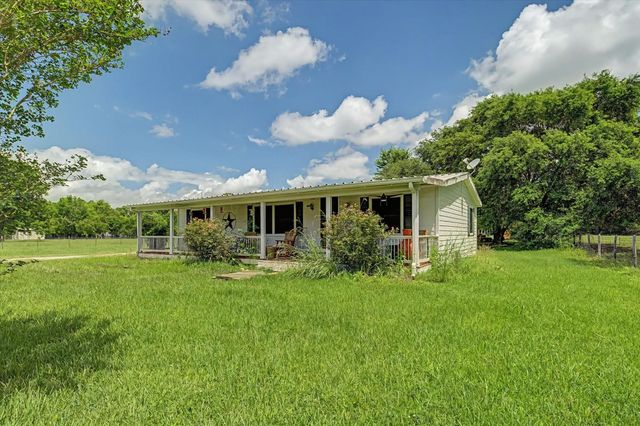 74 County Road 2110, Liberty, TX 77575
