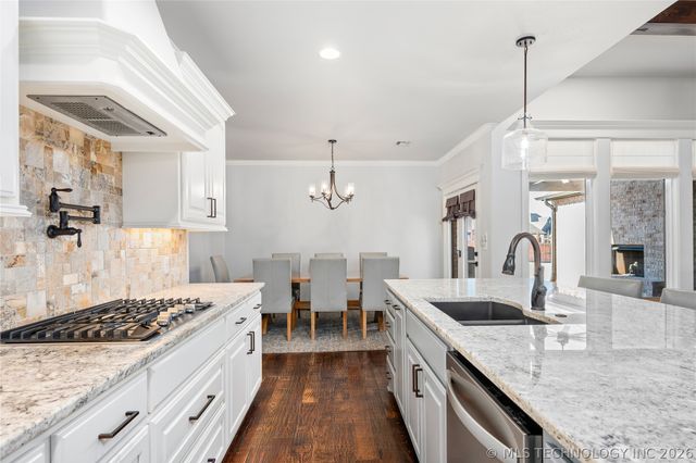 12404 S 103rd East Avenue, Bixby, OK 74008