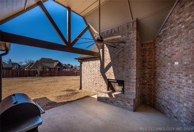 12404 S 103rd East Avenue, Bixby, OK 74008