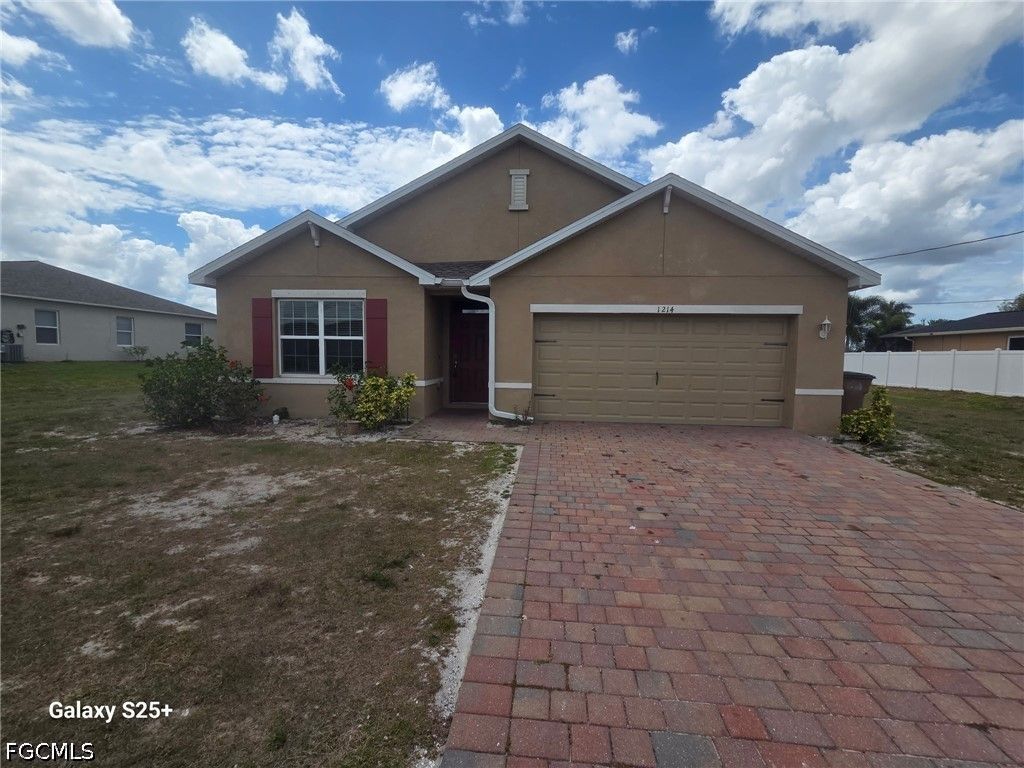 1214 SW Embers TER, Cape Coral, FL 33991