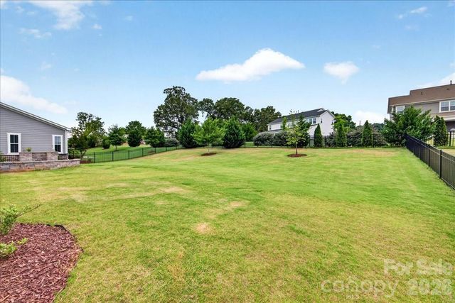 222 Lanyard Lane, Belmont, NC 28012