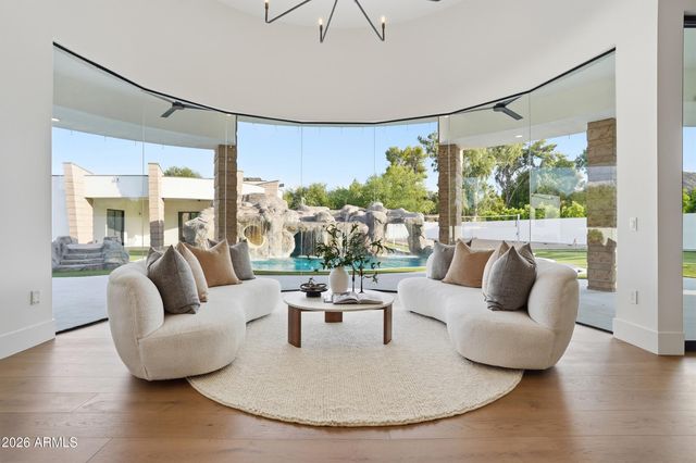 4935 E BERNEIL Drive, Paradise Valley, AZ 85253