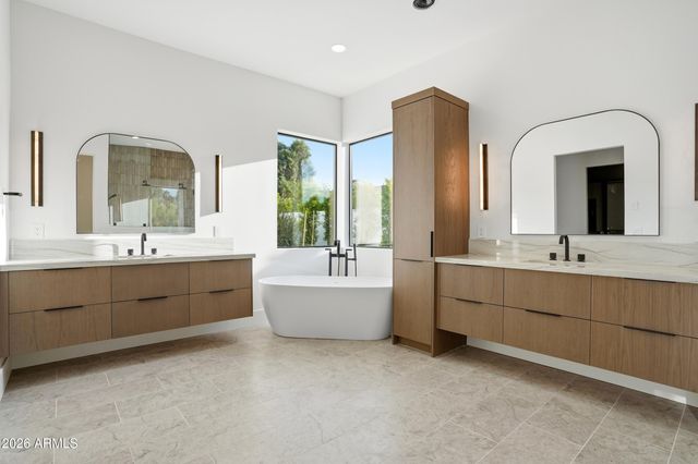4935 E BERNEIL Drive, Paradise Valley, AZ 85253
