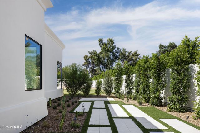 4935 E BERNEIL Drive, Paradise Valley, AZ 85253