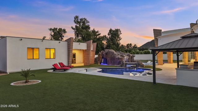 4935 E BERNEIL Drive, Paradise Valley, AZ 85253
