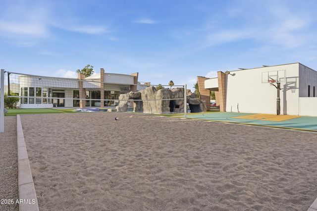 4935 E BERNEIL Drive, Paradise Valley, AZ 85253