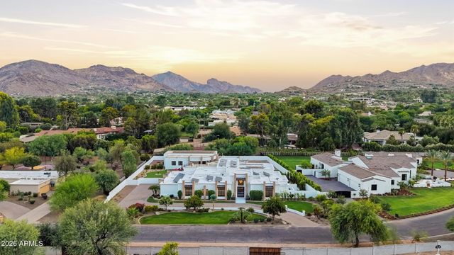 4935 E BERNEIL Drive, Paradise Valley, AZ 85253