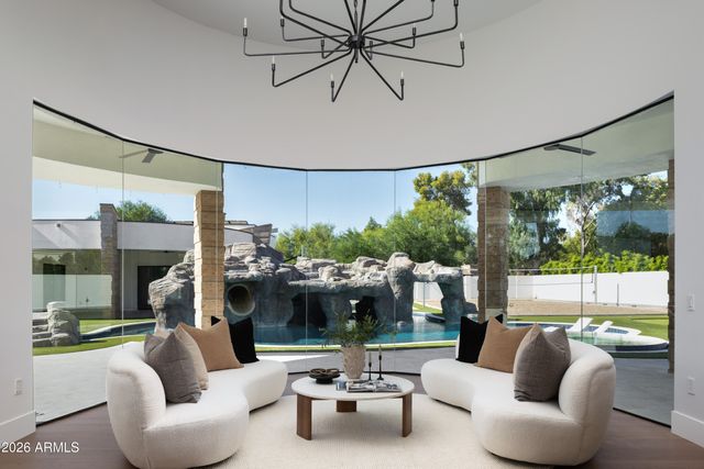 4935 E BERNEIL Drive, Paradise Valley, AZ 85253