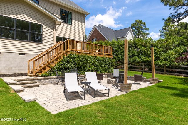 140 Surry Circle Drive S, Pinehurst, NC 28374